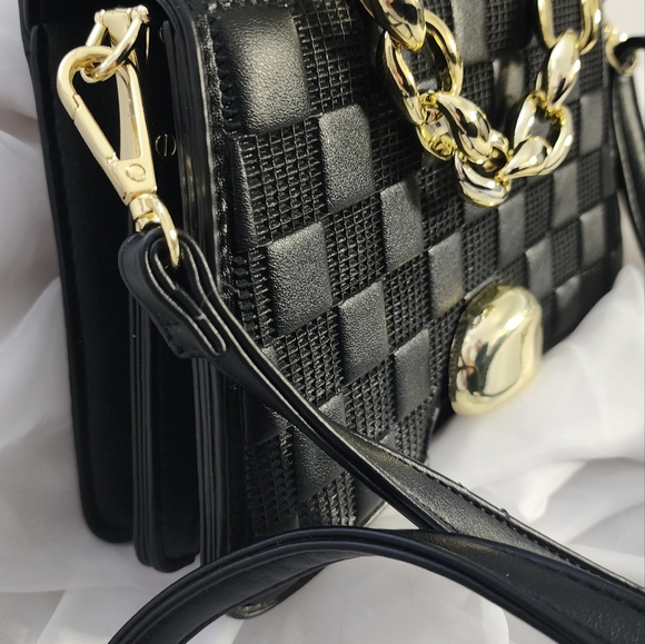 Adjustable Crossbody Bag - Picture 2 of 8